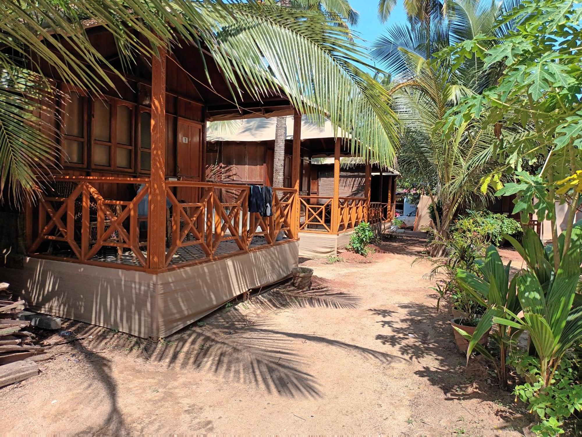 Big Fish Hotel Canacona Exterior photo